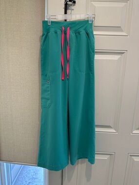 Figs XSP High Waisted Isabel Wide Leg Scrub Pants Surgical Green Limited Edition